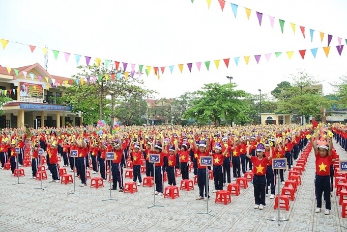 Công ty CP Văn phòng phẩm Hồng Hà đồng hành cùng Ngày hội học sinh tiểu học Quảng Bình