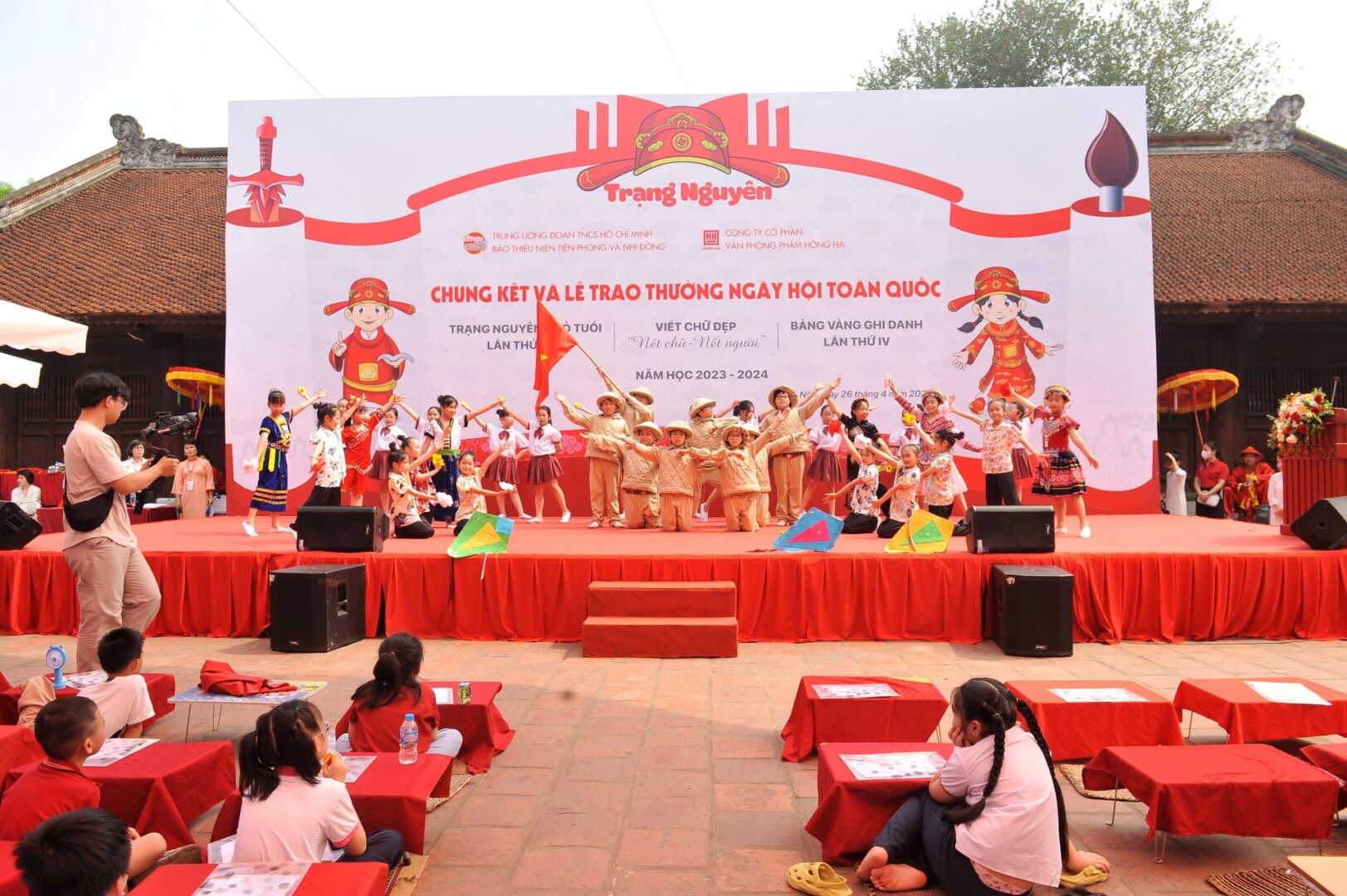 346 sĩ tử đua tài tại Ngày hội tri thức