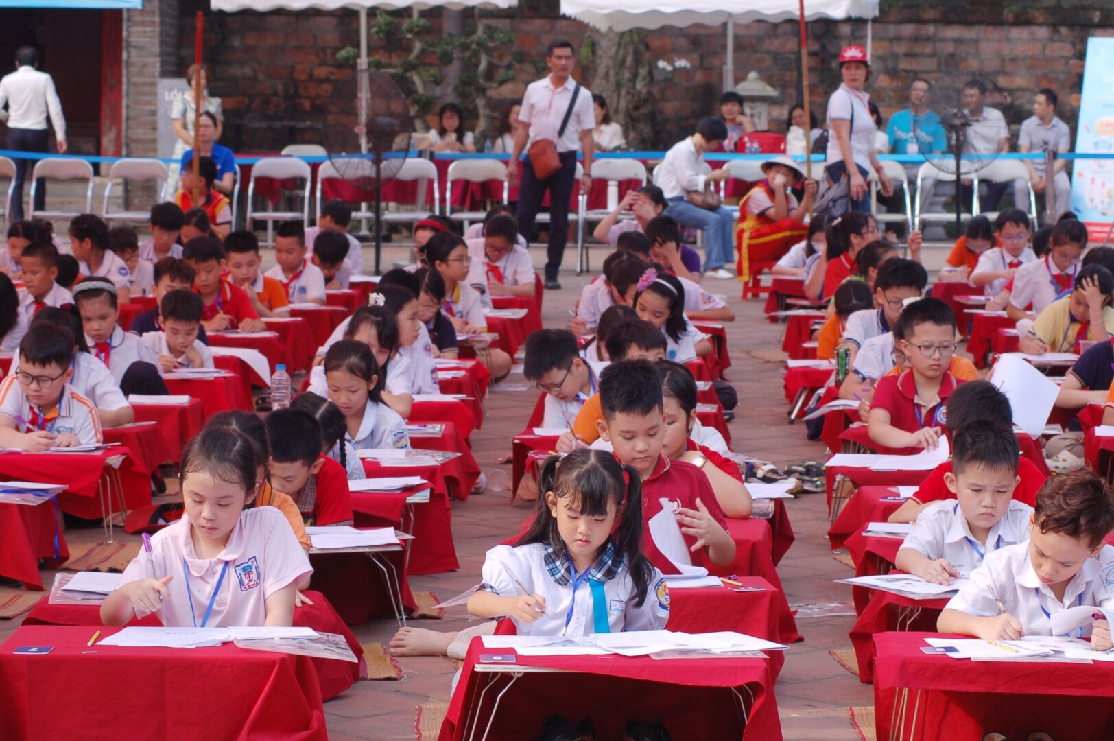 346 sĩ tử đua tài tại Ngày hội tri thức